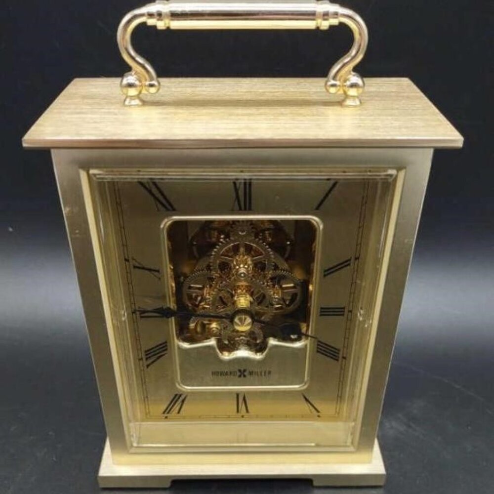 Howard Miller Quartz Table Clock 5.5". Tested keeping time.